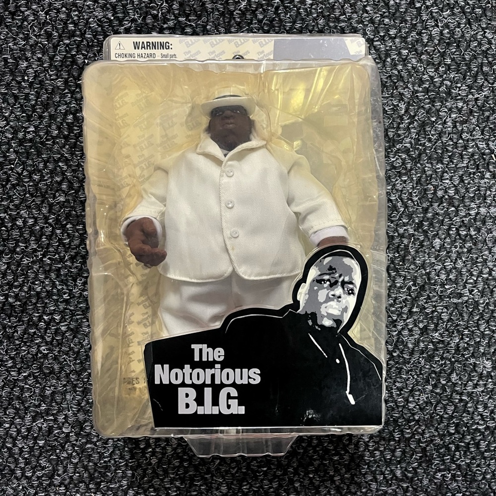 Vintage Mezco The Notorious B.I.G Beige Suit Biggie Toy/Collectible Figurine